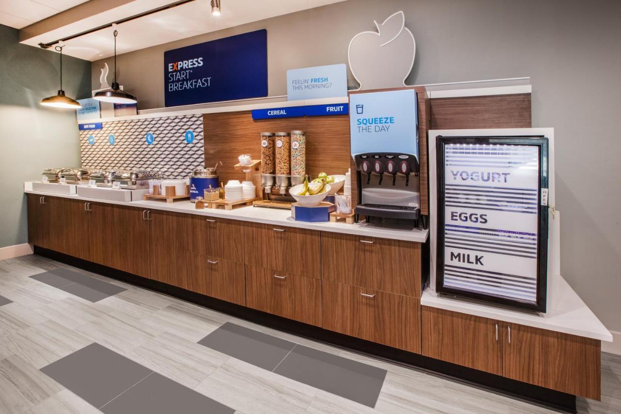 Holiday Inn Express & Suites - West Omaha - Elkhorn By Ihg Buitenkant foto